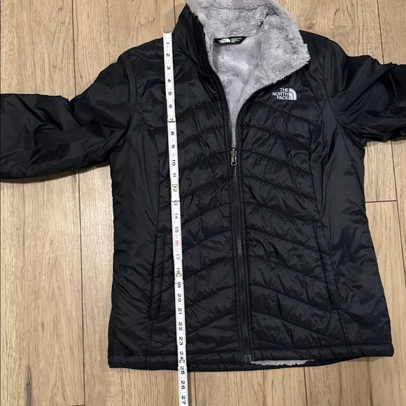 The North Face Women's Black Nylon Jacket with Fleece Interior Women’s Medium - Picture 5 of 11